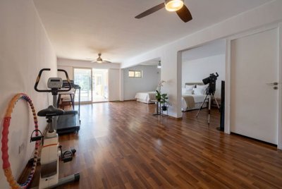 c0392de4-4c1a-4af8-9a10-1117e69a936f