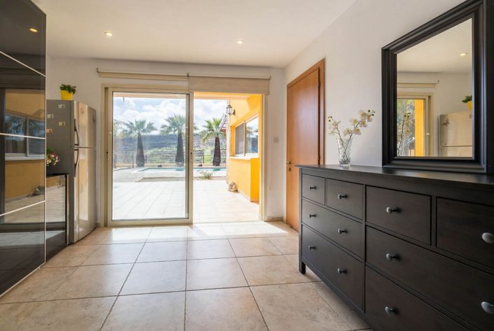 Image No.16-3 Bed House for sale