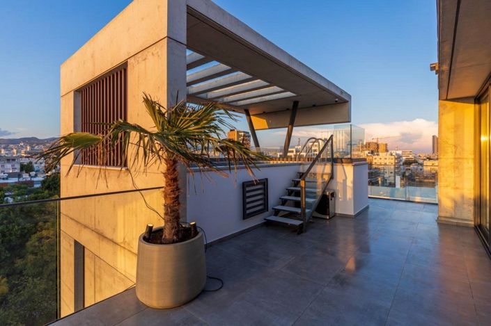 Image No.20-3 Bed Penthouse for sale