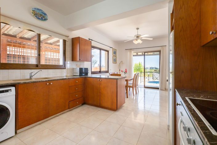 Image No.12-3 Bed House for sale