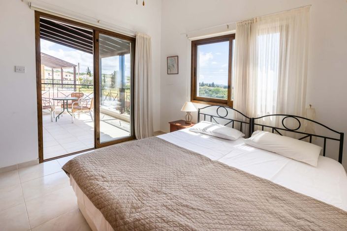 Image No.14-3 Bed House for sale