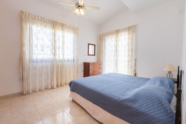 Image No.16-3 Bed House for sale