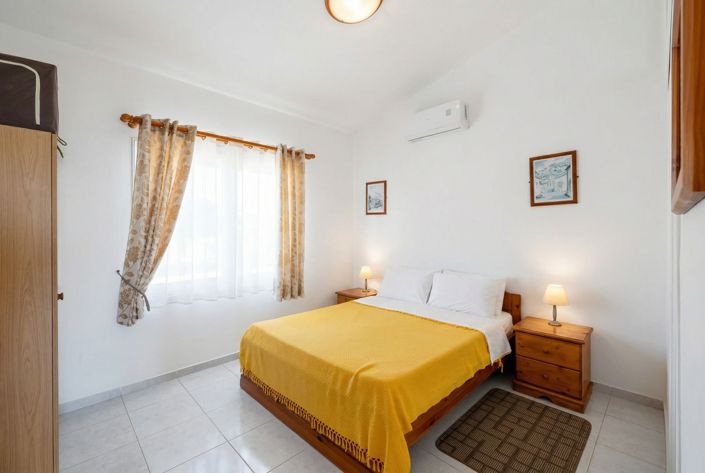 Image No.16-4 Bed House for sale