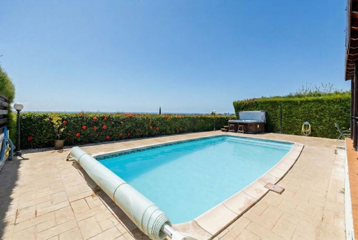 Image No.25-4 Bed House for sale