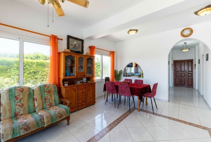 Image No.5-4 Bed House for sale