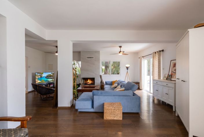 Image No.13-4 Bed House for sale