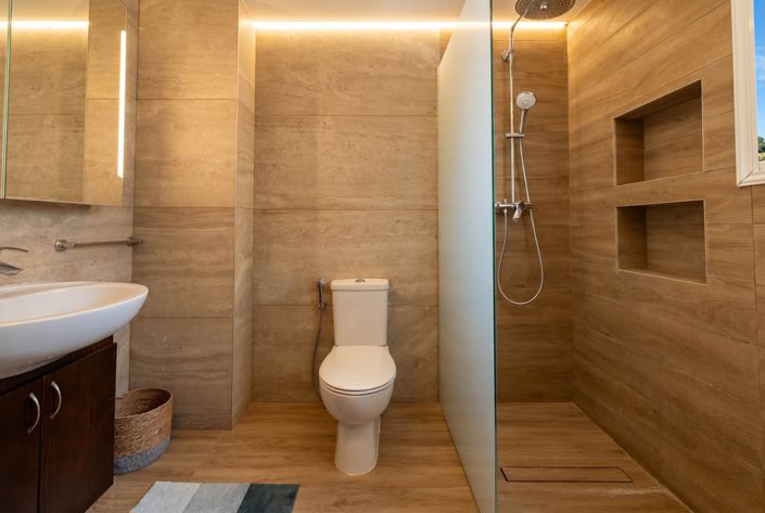 Image No.16-4 Bed House for sale