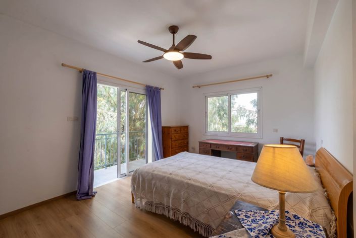 Image No.17-4 Bed House for sale