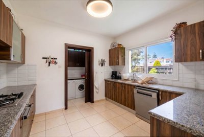 1e116ba5-1f19-4f96-b299-2088ebe1d7db