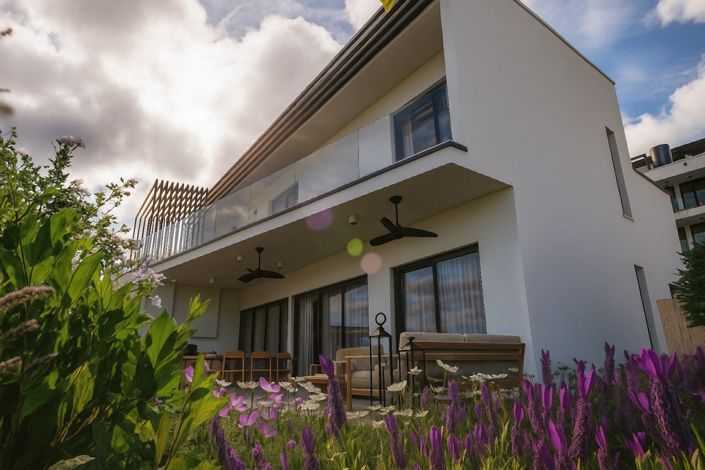 Image No.2-4 Bed House for sale