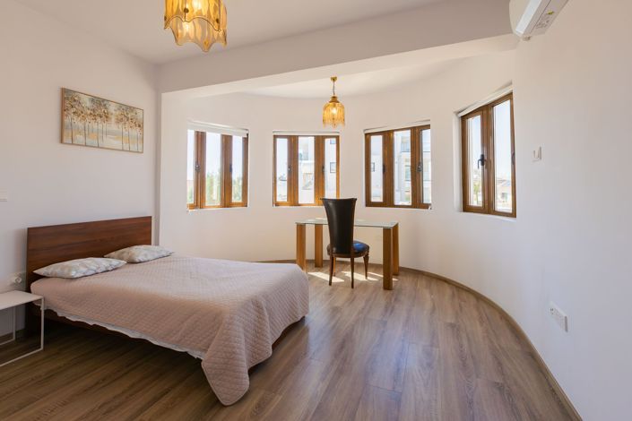 Image No.23-Maison de 6 chambres à vendre à Germasogeia