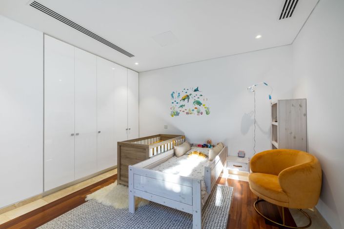 Image No.14-5 Bed House for sale