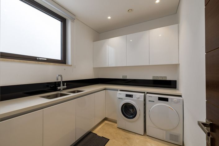 Image No.23-5 Bed House for sale