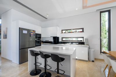 13aa52b3-258c-4379-a8c0-cde621235e66