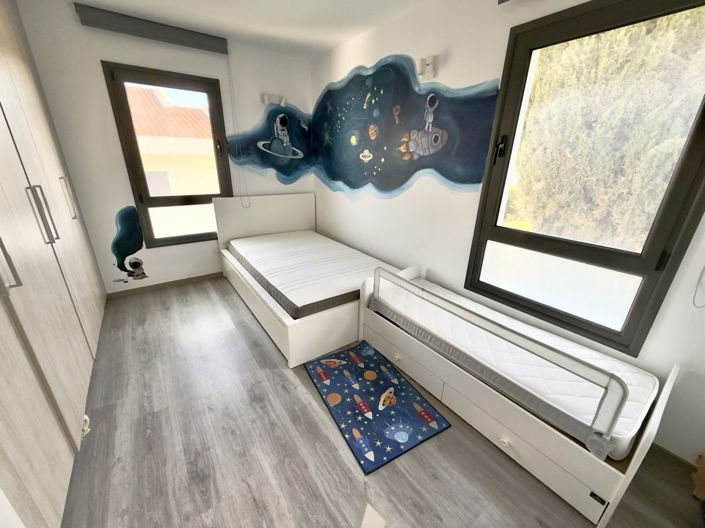 Image No.12-4 Bed House for sale