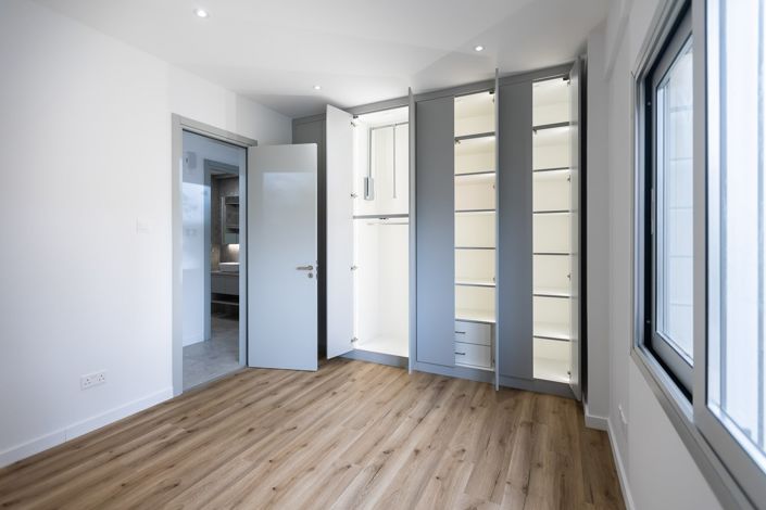 Image No.14-3 Bed Apartment for sale