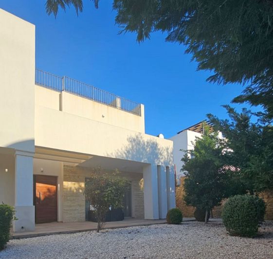 Image No.24-3 Bed House for sale