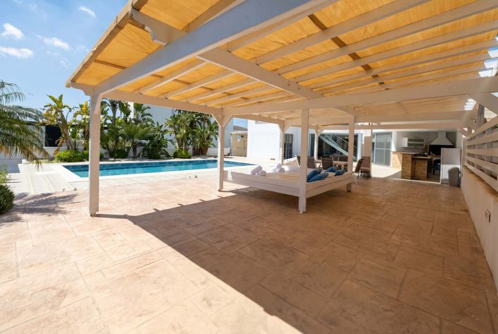 Image No.30-5 Bed House for sale