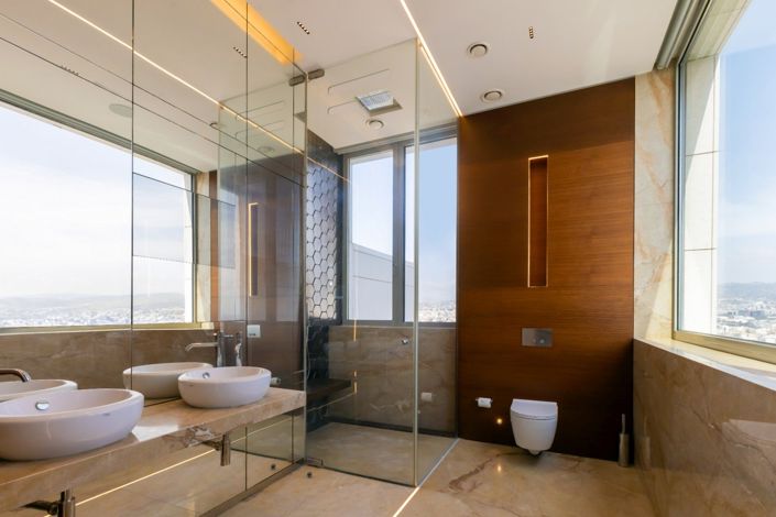 Image No.10-5 Bed Apartment for sale