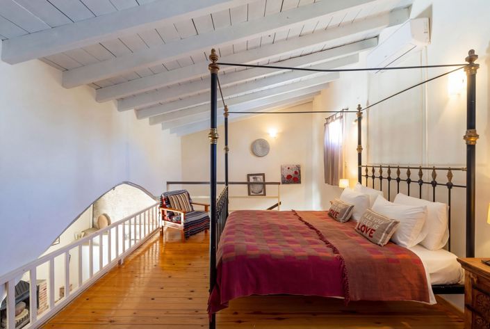 Image No.19-16 Bed Hotel for sale