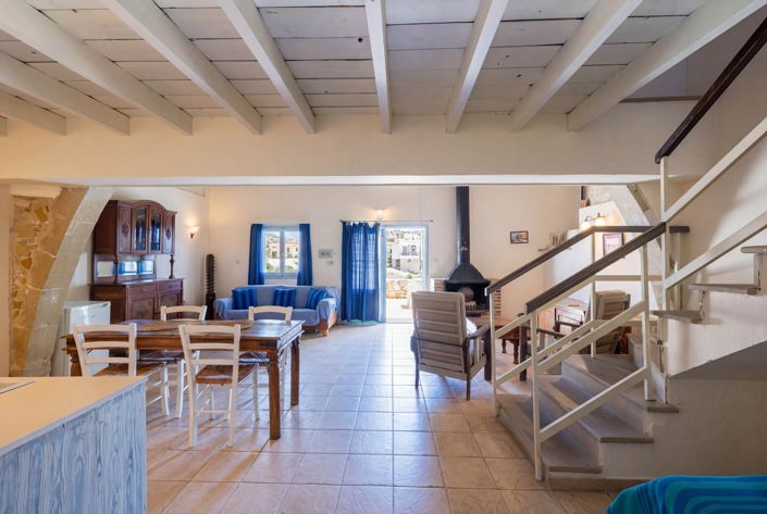 Image No.20-16 Bed Hotel for sale