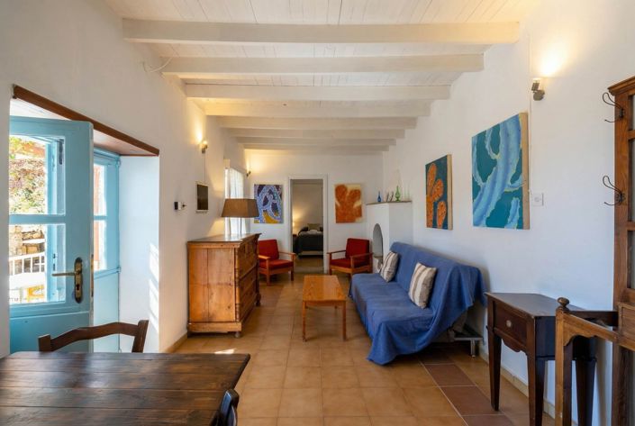 Image No.28-16 Bed Hotel for sale