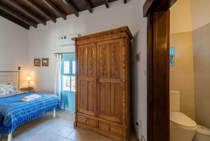 Image No.8-16 Bed Hotel for sale