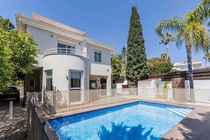 Image No.25-5 Bed House for sale