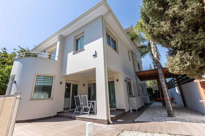 Image No.28-5 Bed House for sale