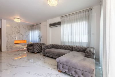 39c0d6cb-12ac-420d-937a-7d8a1150e157