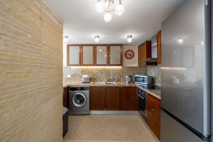 Image No.9-3 Bed Apartment for sale