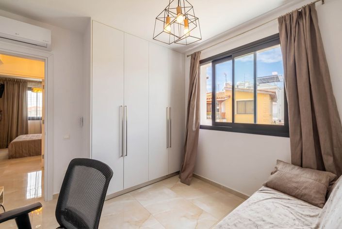 Image No.17-2 Bed Apartment for sale