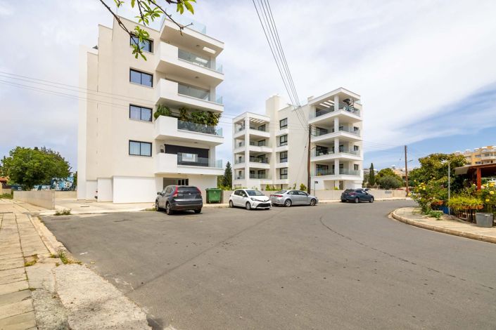 Image No.25-2 Bed Apartment for sale