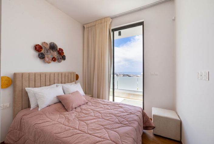 Image No.19-3 Bed House for sale
