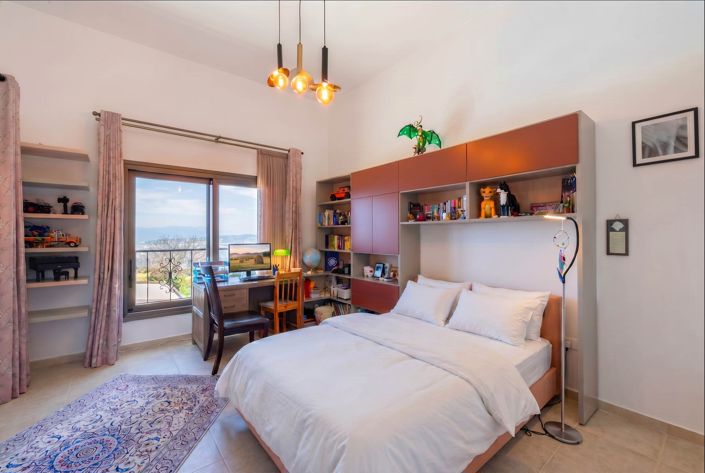 Image No.13-4 Bed House for sale
