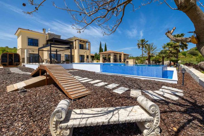 Image No.23-4 Bed House for sale