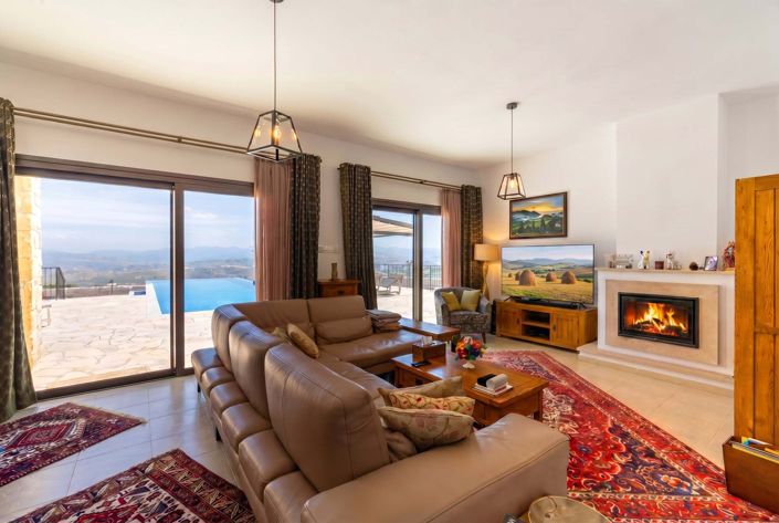 Image No.3-4 Bed House for sale