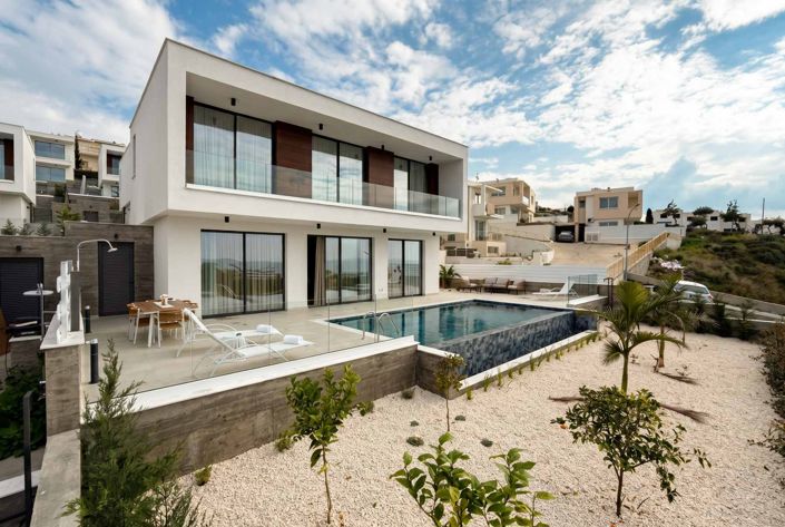 Image No.22-3 Bed House for sale