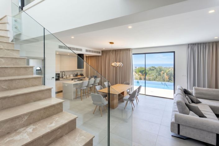 Image No.8-3 Bed House for sale