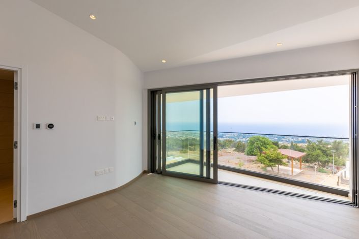 Image No.14-4 Bed Villa for sale