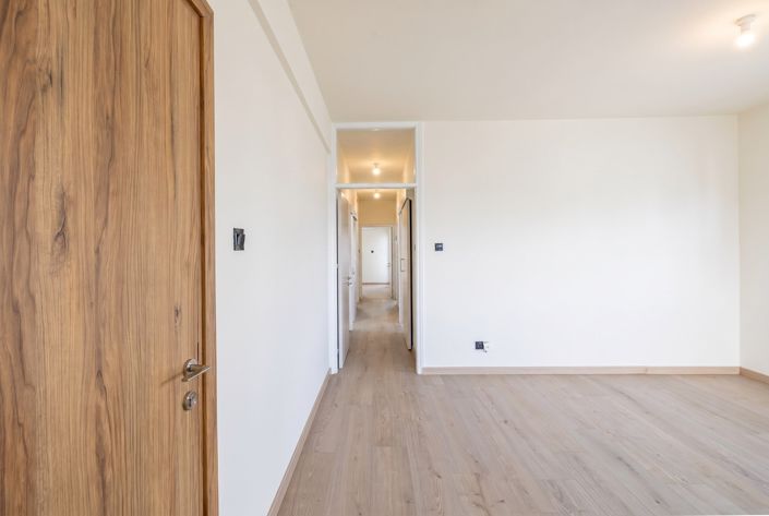 Image No.11-3 Bed Apartment for sale