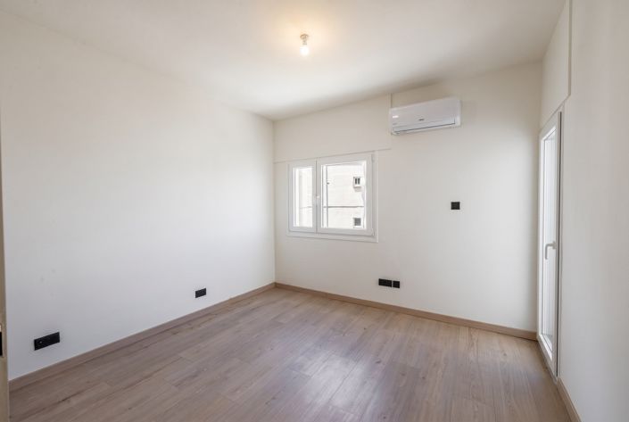 Image No.18-3 Bed Apartment for sale