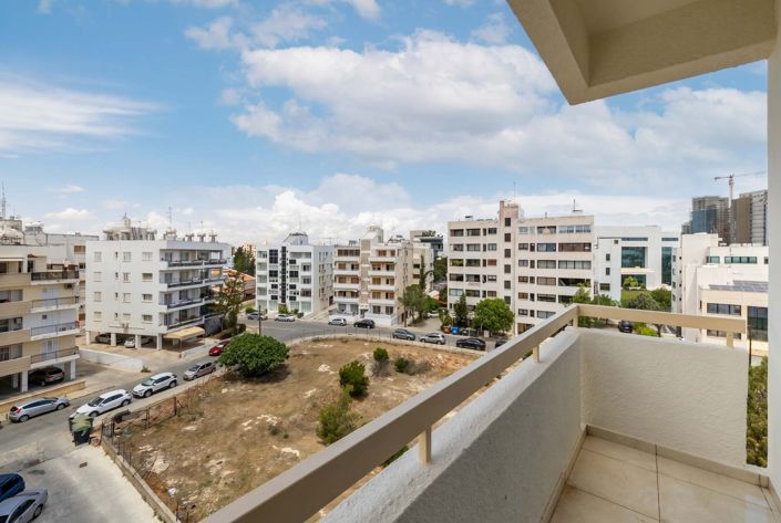 Image No.20-3 Bed Apartment for sale