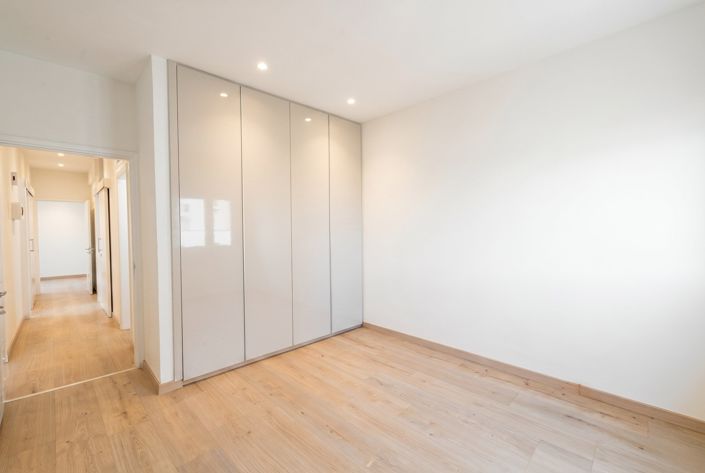 Image No.23-3 Bed Apartment for sale