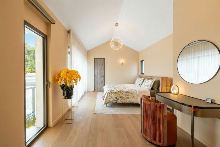 Image No.15-7 Bed House for sale