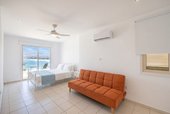 Image No.14-5 Bed House for sale