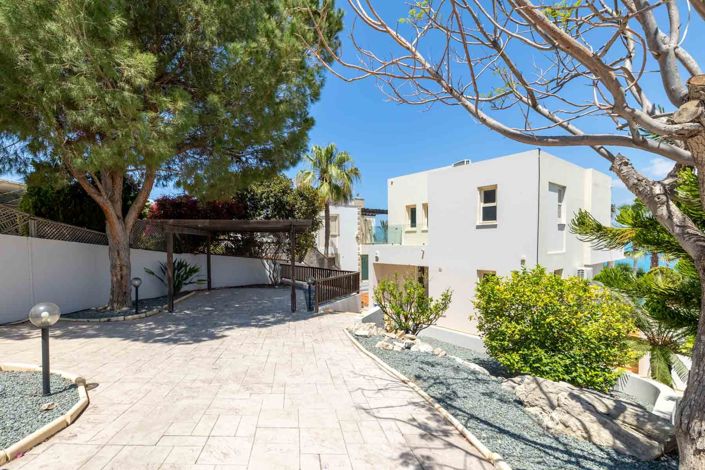 Image No.24-5 Bed House for sale
