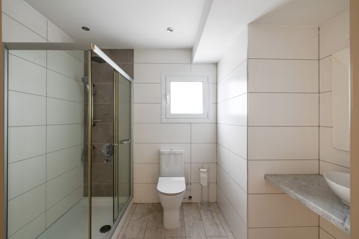 Image No.22-5 Bed House for sale