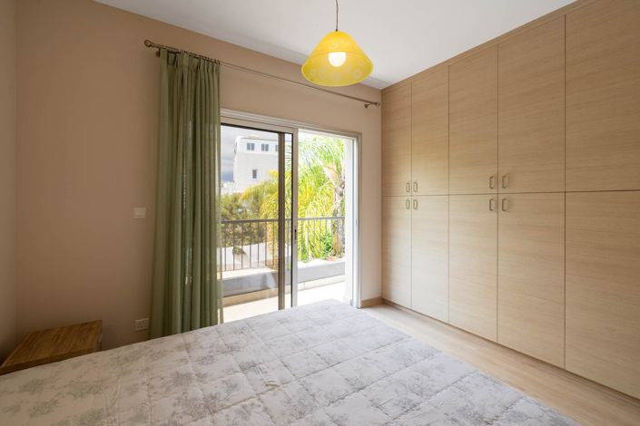Image No.16-2 Bed House for sale