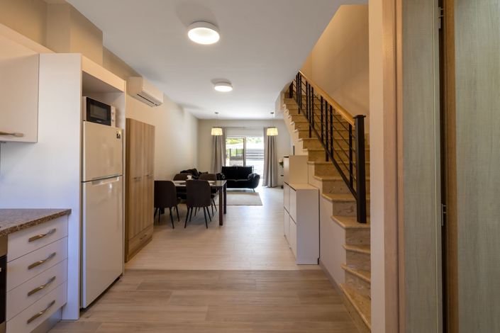 Image No.9-2 Bed House for sale